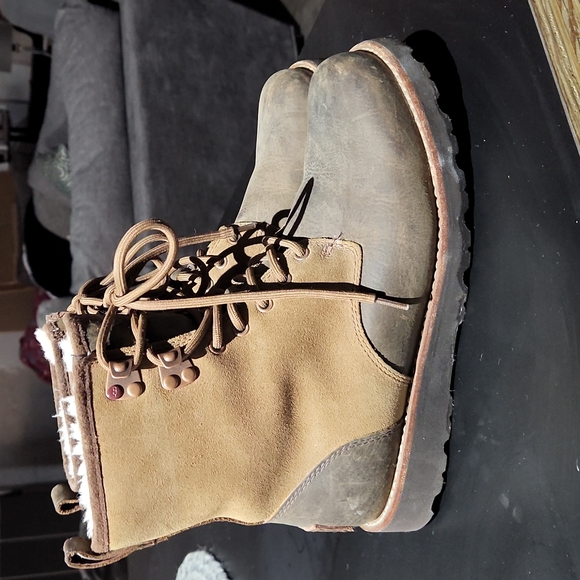 UGG Shoes - Ugg lace up snow boots